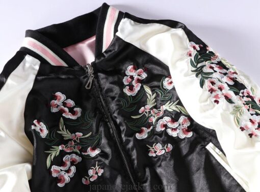 Cherry Blossom Embroidered Sukajan Souvenir Jacket [Reversible] 4